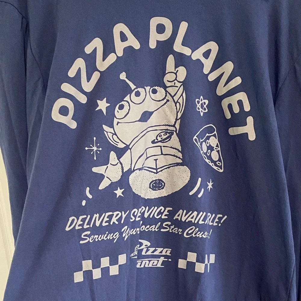 NWT- Blue Toy Story Pizza Planet Long Sleeve Shirt Sz L - Picture 2 of 5